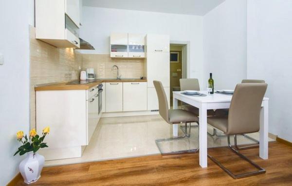 פודסטראנה Apartman Darija 2 מראה חיצוני תמונה